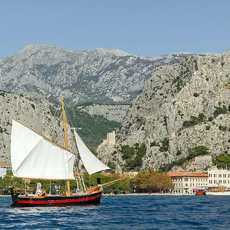 Antura