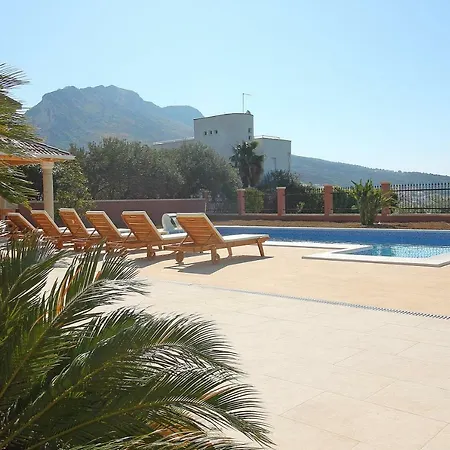 Villa Antura *